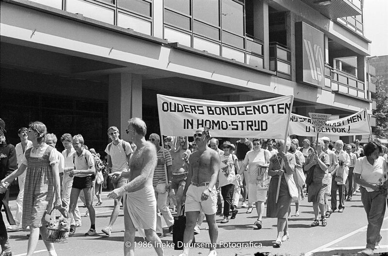 Bestand:Roze Zaterdag in Utrecht (28 juni 1986, 0628Ab36).jpg
