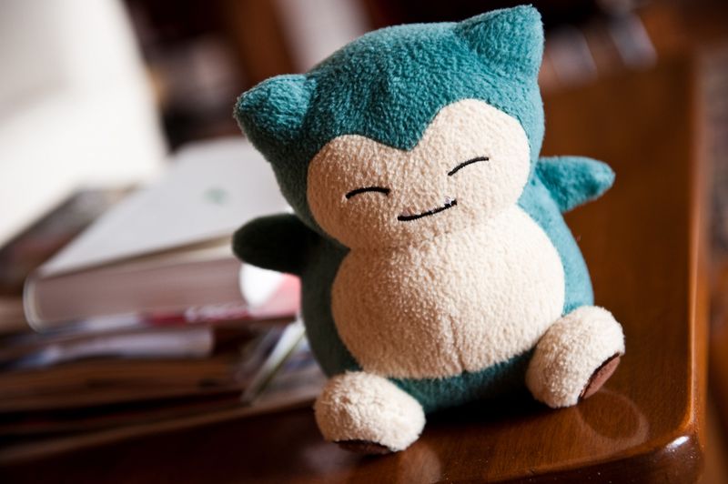 Bestand:Knuffel van snorlax.jpg